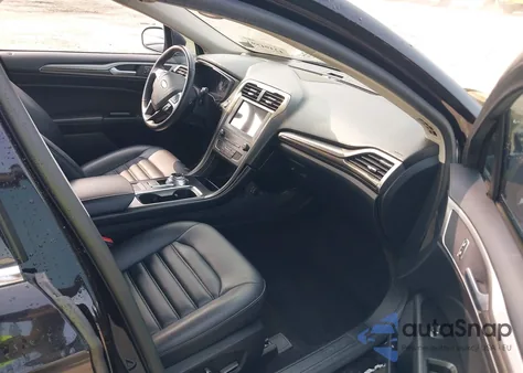 2019 Ford Fusion Sel z USA, uszkodzony, nr VIN 3FA6P0CD4KR118890